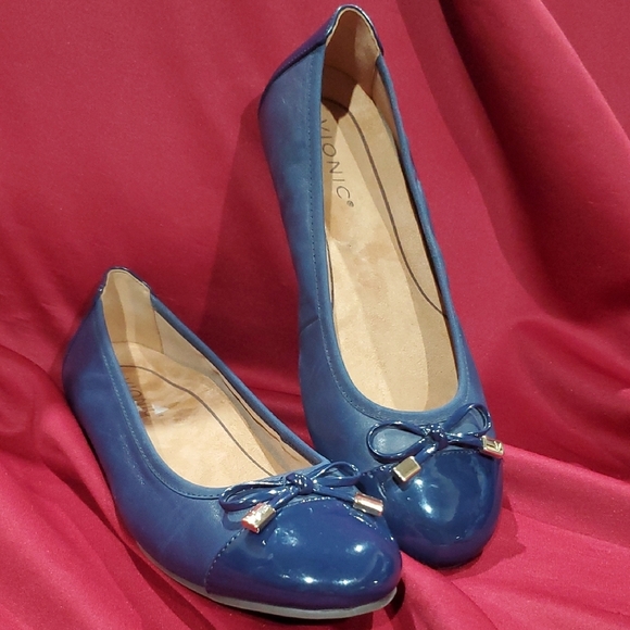 Vionic Blue Ballet Flats with Patent Toe Cap - Picture 1 of 8